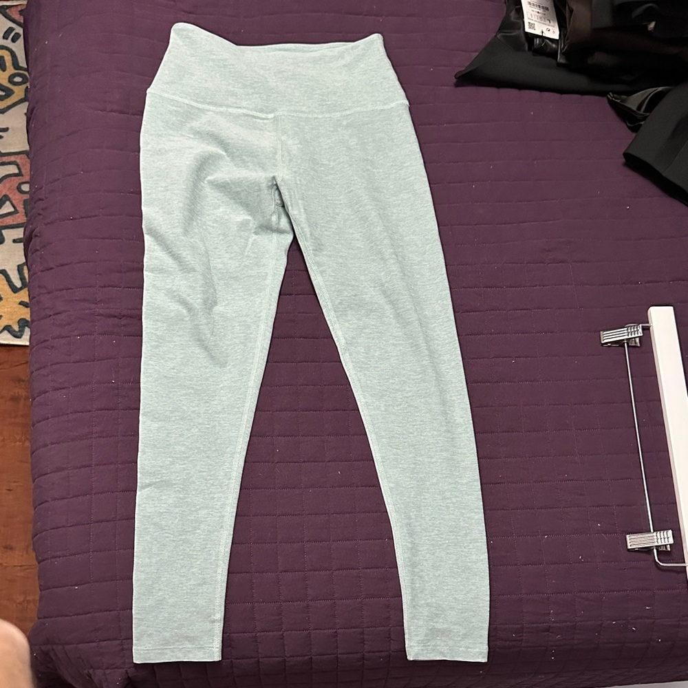 Beyond Yoga Light Gray Leggings